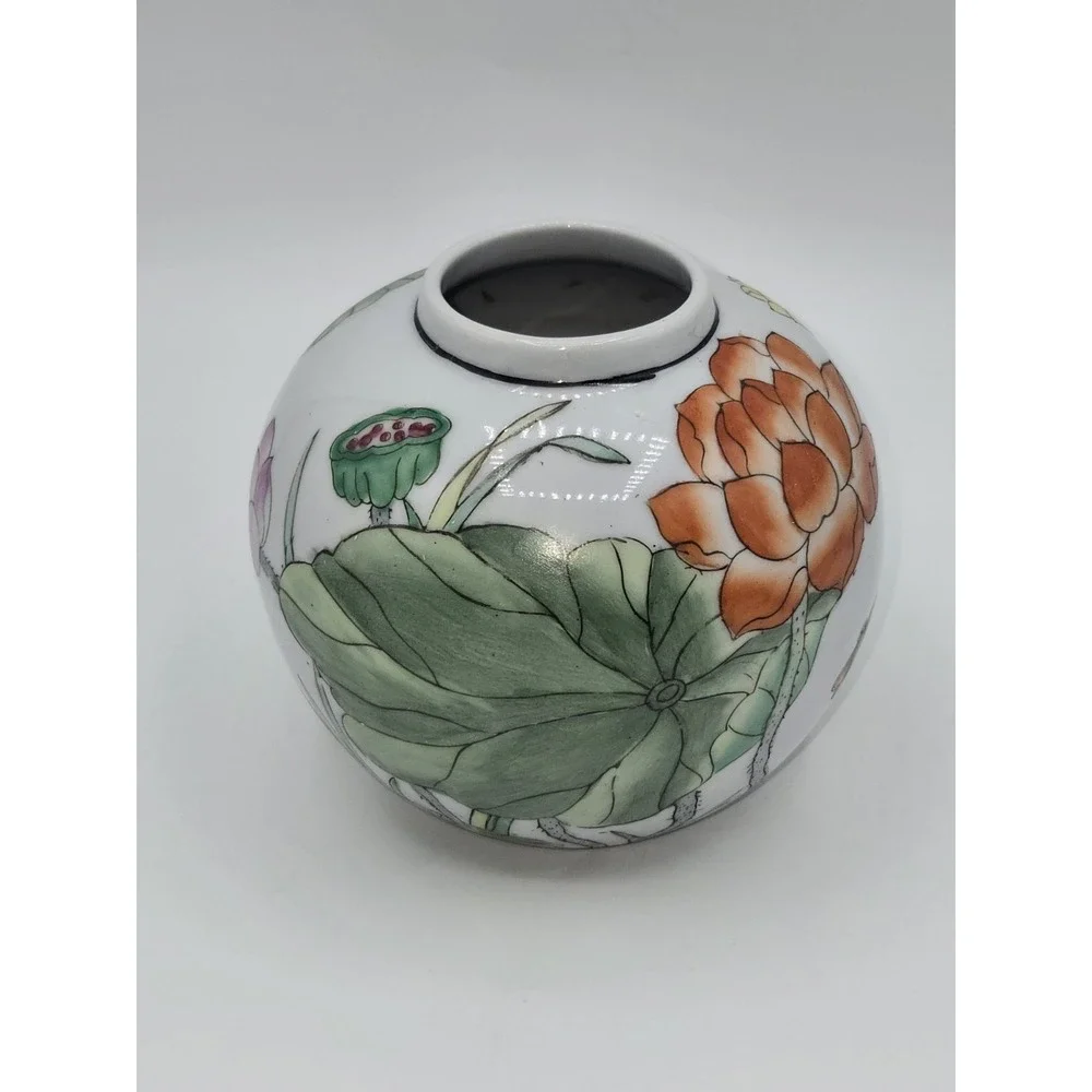 Vintage Toyo Hand Painted Lotus Bud Vase Dragonfly Porcelain‎ 3.5